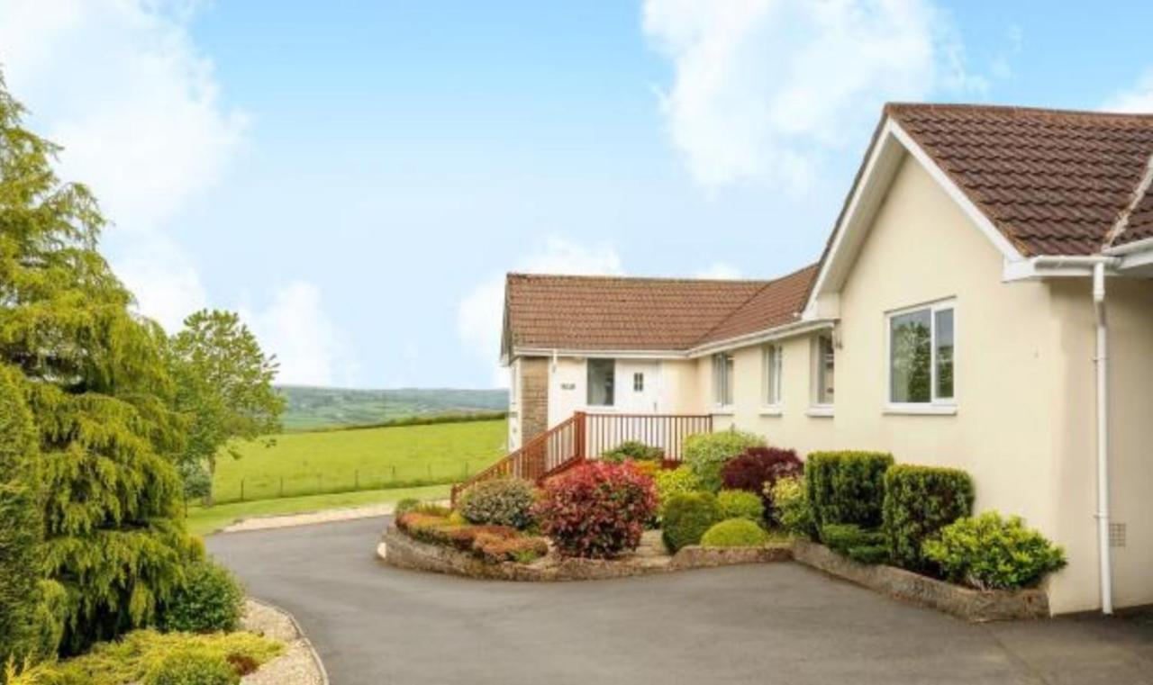 Tower View Bed & Breakfast Barnstaple Exterior photo