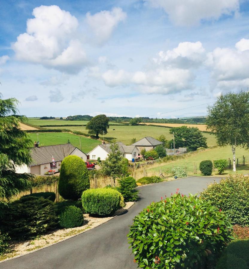 Tower View Bed & Breakfast Barnstaple Exterior photo