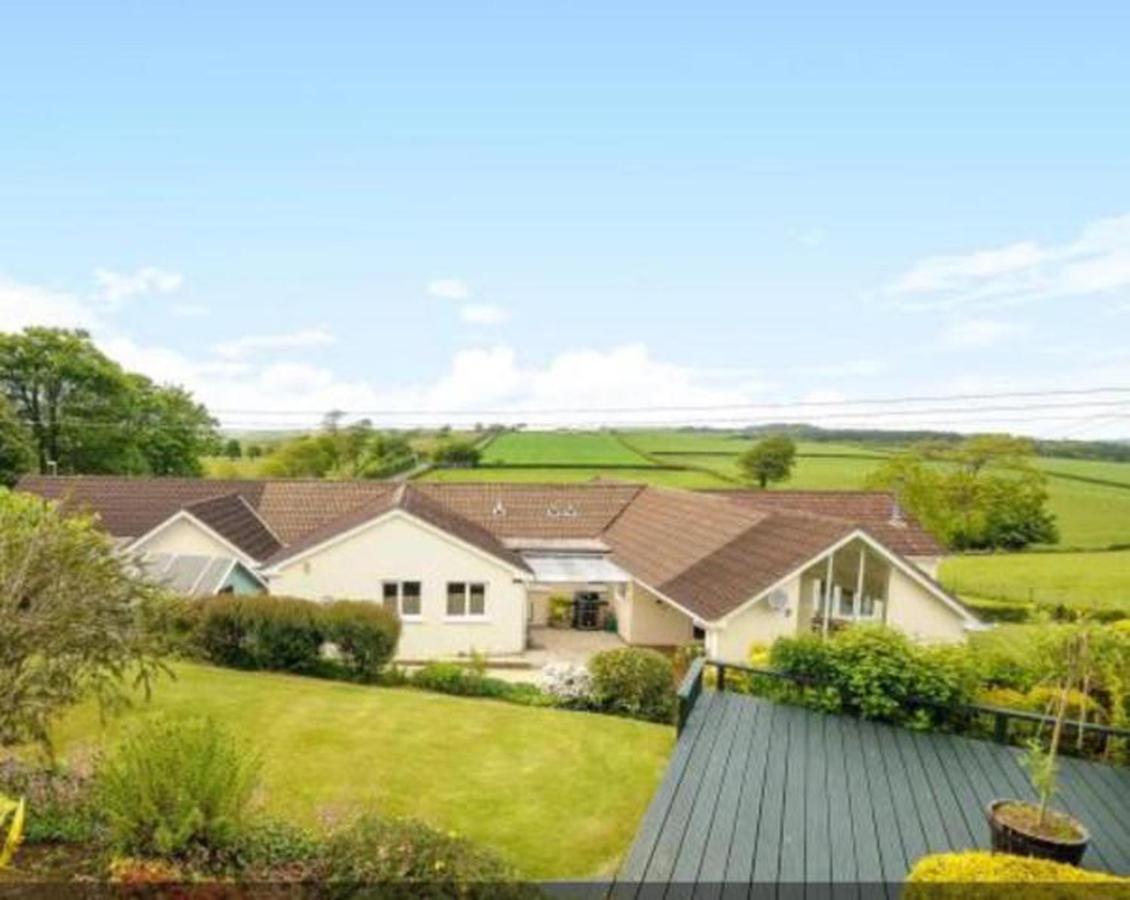 Tower View Bed & Breakfast Barnstaple Exterior photo